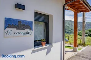 Apartamentos el Caneyón - Image 3