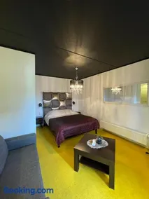 Guest House Bermuuda Apartment - Image 2