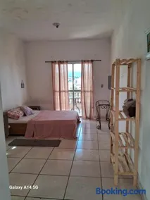Kit com varanda - Image 1