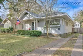 Hummingbird Home - a Craftsman Bungalow - Image 1