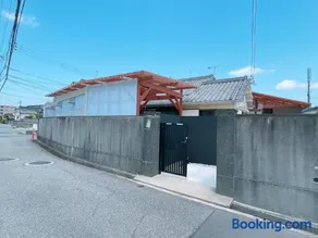 淡路島一望 海まで1分 本格檜サウナのある古民家 10人まで定額料金 - Image 1