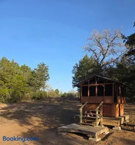 Dodo's Place on 22 acres outside of Smithville, TX - Image 3