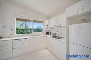 Shores Beach & Lakeside Villas - Image 2