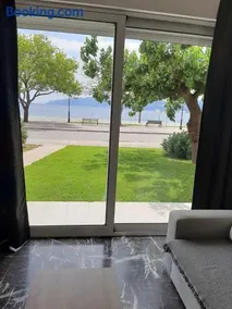 Nafpaktos Seaside Apartment - Image 5