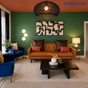 Modern Desert Getaway, Sleeps 5-Fire Pit-Coffee Bar - Image 2