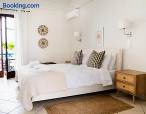 Blue House Apartments - Image 3