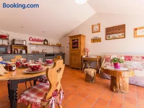 Gîte Accessible avec Jardin Fleuri près de Pornic, Éco-rénové et Équipé (Vélos, WiFi, Cheminée) - FR-1-306-957 - Image 2