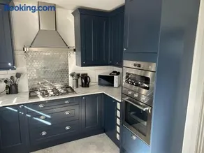 3 bedroom house in Kirkaldy, Fife - Image 1