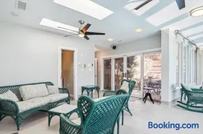 3 bedroom w indoor pool hotub - Image 4