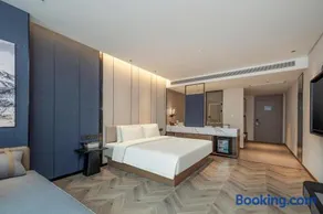 Atour Hotel Tonglu City Center Hangzhou - Image 1
