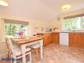 2 Bed in Newton Abbot oc-53519 - Image 3