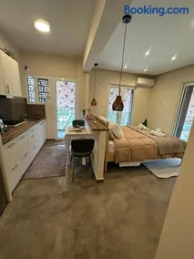 Kyma Boutique Suite - Image 3