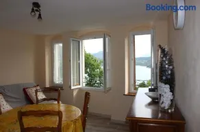 location vacances 5 place des moulieres - Image 1