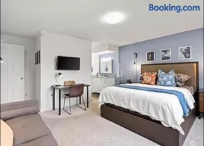 Modern and elegant condominium - Image 5
