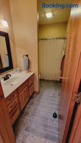 Raystown Roost a Mtn Retreat 5 mins to Boat Launch - Image 2