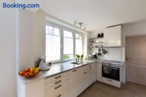Apartment Close to the Beach - Image 2