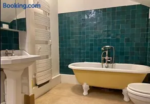 Le jacuzzi de Marie - Image 4