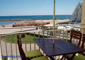 Le Front de Mer - Image 1