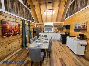 2BR Kodak TN Cabin Retreat Fire Pit Near Smokies - Image 1