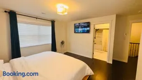 Modern 3 beds plus 2 and half bath spacious family home - Image 3
