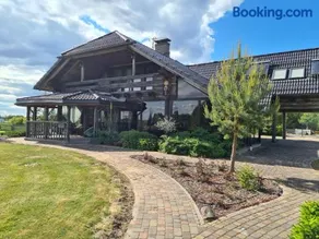 Woodvilla - Image 3