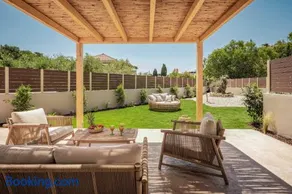 Salt Vibe Residences - a few steps from the beach, by TK Premium Stays - Image 2