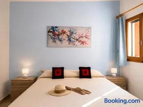 Casa Ginepro - Traditional Sardinian Home with Garden, 5 min from the Beach - Image 1