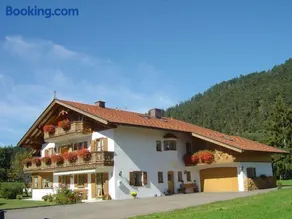 Familienorientiertes Apartment mit Garten, Grill und Terrasse | Gartenblick - Image 1