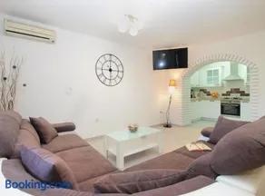 Holiday Home Villa Angelina 1233 - Image 2