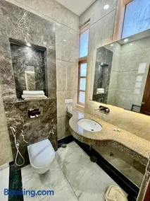 Hotel C Park, Karol Bagh, New Delhi - Image 4