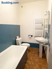 Studio en rez-de-chaussée tout équipé - Image 2