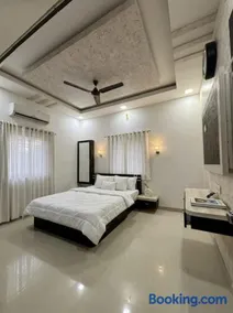 stay happy primium ant luxury villa - Image 1