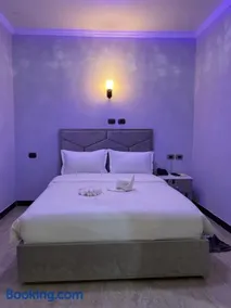 Gillu Hotel - Image 2