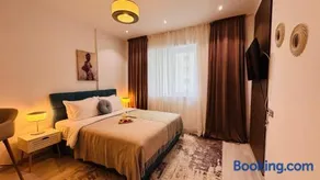 Deluxe Studios - Perfect for Short or Long Stays - Image 1