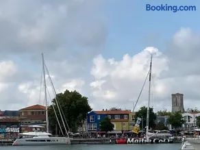 La Rochelle Gabut Vieux Port superbe emplacement - Image 1