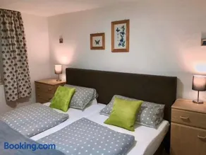 Aparthotel Villa Reimold - Image 1