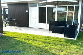 Beautiful Chalet, 18 Cordova, Selsey Country Club - Image 1