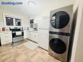 Modern 2BR Basement appartment - Image 2