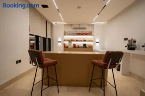 كاسا المؤنسية للشقق المخدومة - Image 1