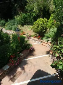 Casa Silvana 2 Casa con giardino by ItaliaHost - Image 5