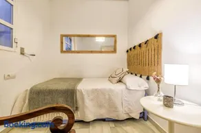 Apartamento Azonaicas, pleno centro de Córdoba y parking incluido - Image 2