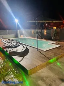 Casa com piscina aquecida Perto da praia em Bellatorres - Image 3