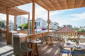 Antrim House by Totalstay - Image 1