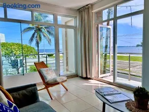 Charming and Family With a pool and ocean view, 3 blocks from the beach, with 2 TVs and Netflix & HBO - Image 1