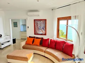 Sitges Balcony Pool & Seaside Apartment - Image 4