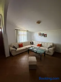 Sibora Guest House Liqeni Ulez - Image 3