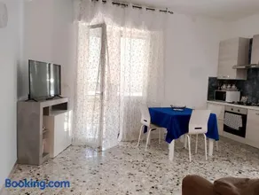 Sun House - Image 3