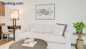 Landing Modern Apartment with Amazing Amenities (ID8493X83) - Image 2