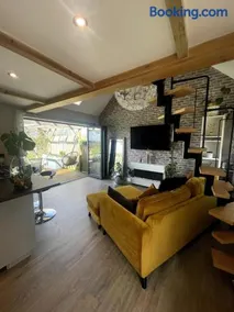 Sunset Cottage - Image 1