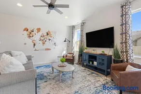 The Explorer! Extra Game Room, Fire pit Sleeps 10! - Image 3